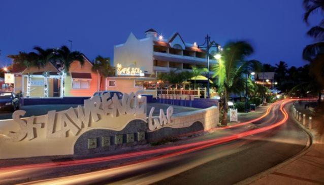 Ocean Bliss Apartments Christ Church Buitenkant foto